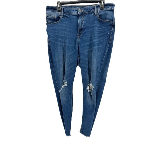 Old Navy Women's Blue Medium Wash Distressed High-Rise Skinny Jeans Size 16 - Picture 1 of 5